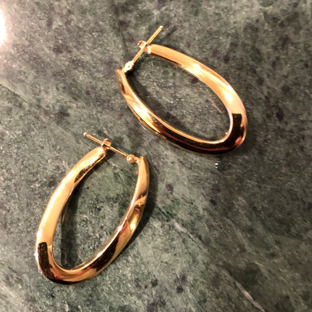 Solid gold hoop earrings